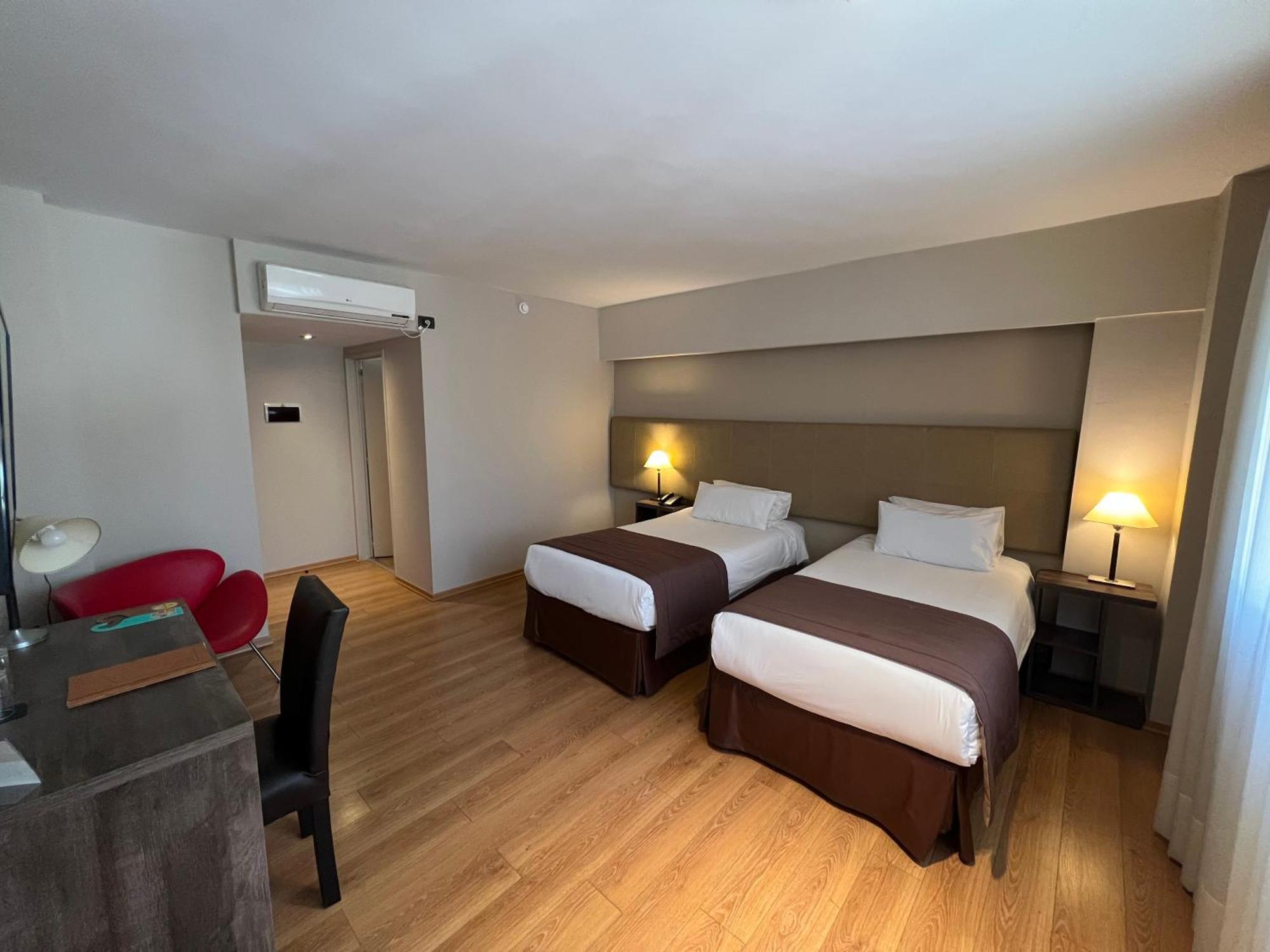 Bue Hotel Buenos Aires Bagian luar foto