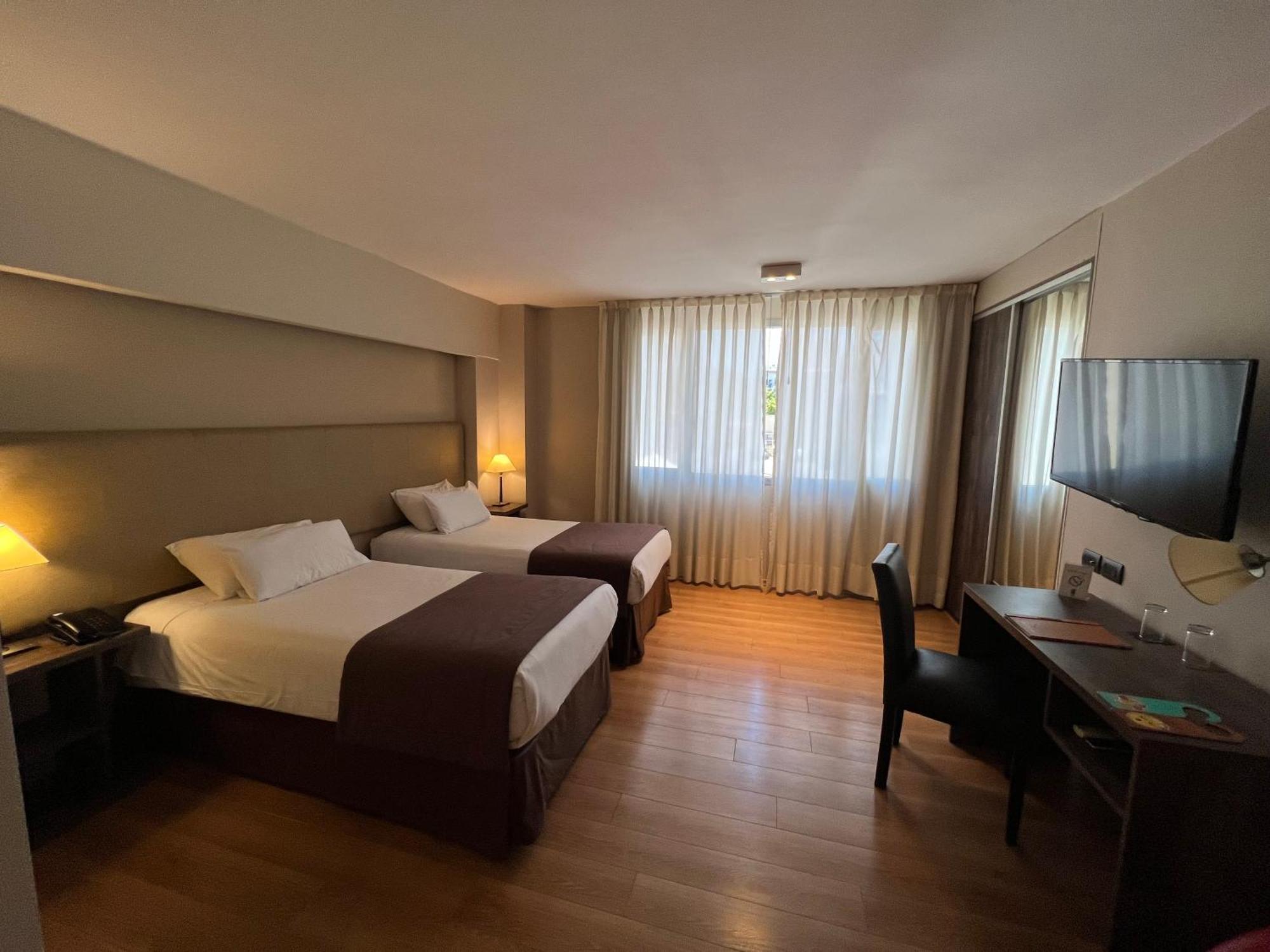 Bue Hotel Buenos Aires Bagian luar foto